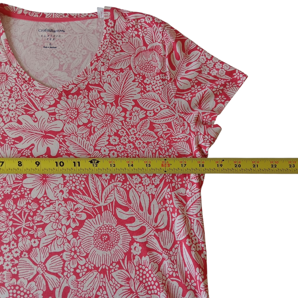 Croft & Barrow women's red/white floral short-sleeve v-neck top size L - Picture 7 of 9